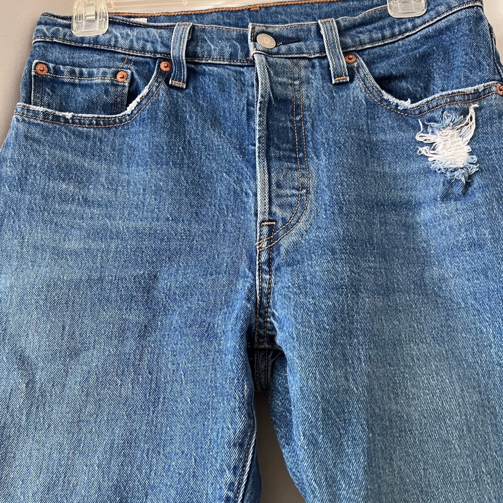 Levi's Blue 501 button fly Rare R Tag - Picture 3 of 7